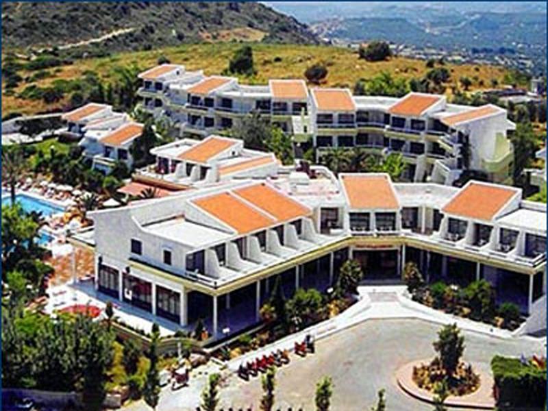 Cathrin Resort 4*
